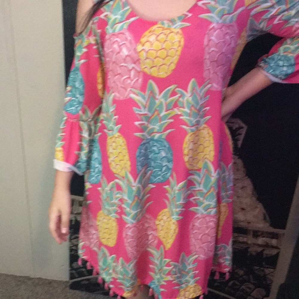 Cute summer dress amazing for the beach, pool etc etc. only warn twice $12!